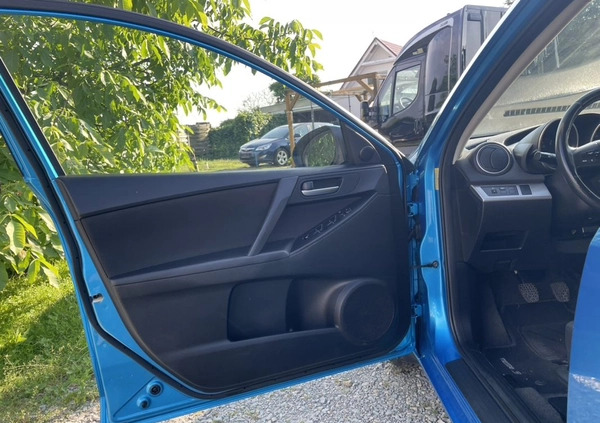 Mazda 3 cena 22900 przebieg: 192000, rok produkcji 2010 z Kęty małe 596